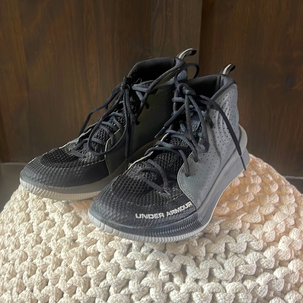Womens under armour basketball shoes